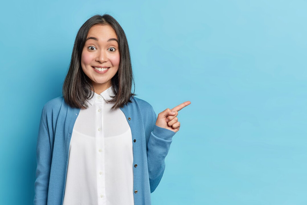 woman explaining concept